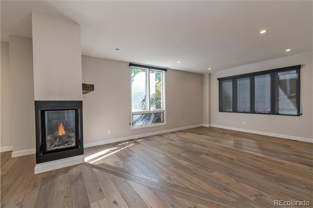 Building Photo - 541 Monroe St