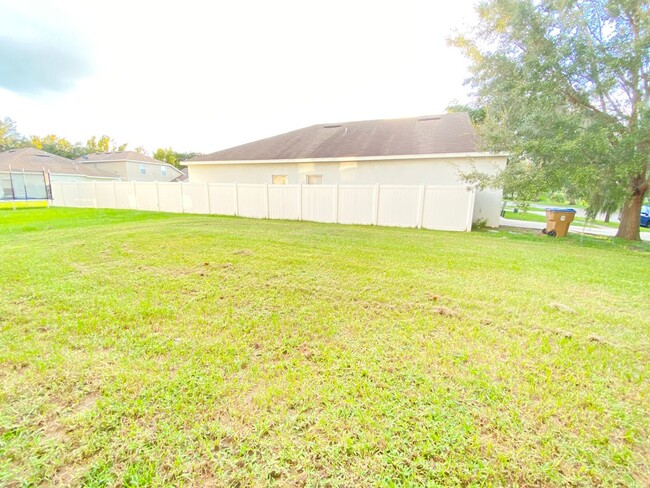 Building Photo - SPACIOUS HOME IN KISSIMMEE, FLORIDA!