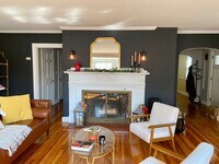 Building Photo - 3 Bed Home with a Yard and Garage! Available for July!