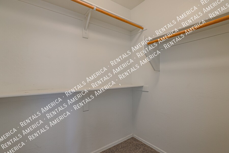 Building Photo - 7312 S 56th Ln