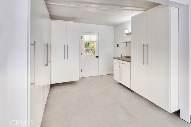Building Photo - 705 Larkspur Ave