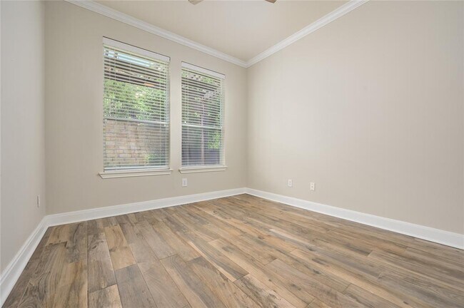Building Photo - 21 Green Terrace Cove