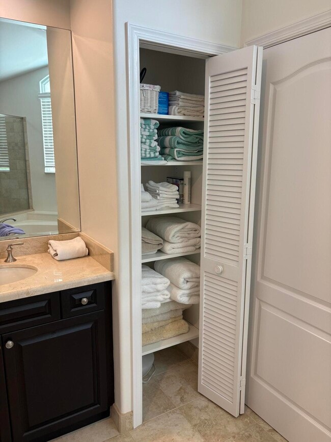 Building Photo - 927 Augusta Pointe Dr