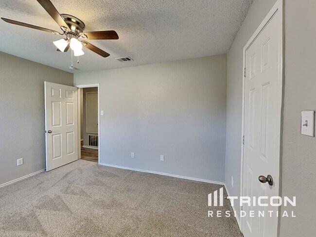 Building Photo - 6621 Swainson Trail