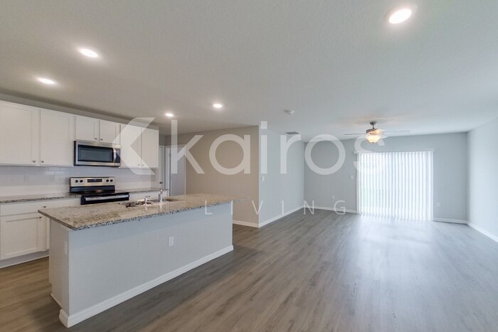Building Photo - 8578 SW 44th Ct