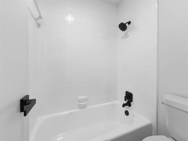 Building Photo - 3707 Miles St