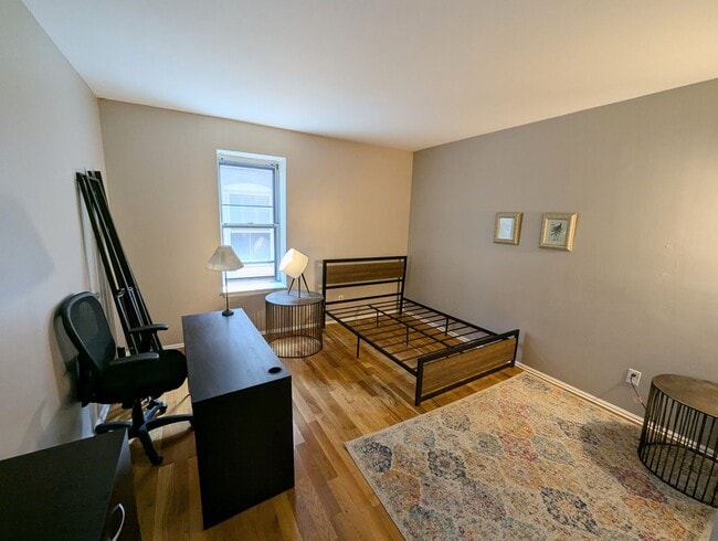 Building Photo - Fully Furnished Shaw Sanctuary