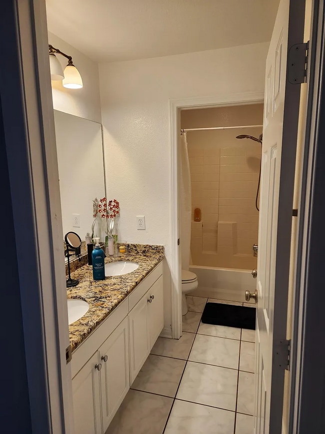 Building Photo - 1052 Crows Nest Ct