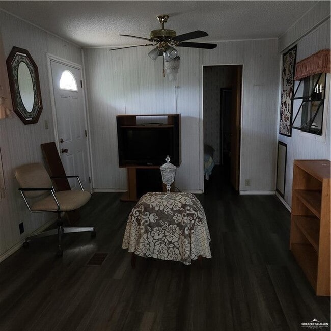 Building Photo - 29 Harness Dr