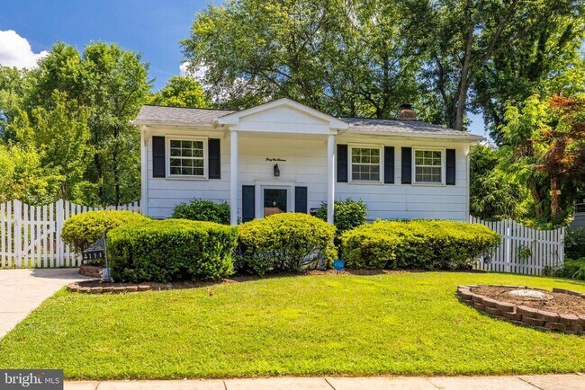Building Photo - 4111 Hemingway Dr