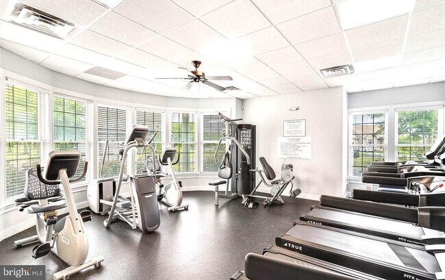 Building Photo - 24119 Hammerhead Dr