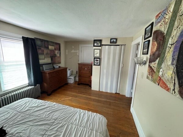 Building Photo - 169 Main St