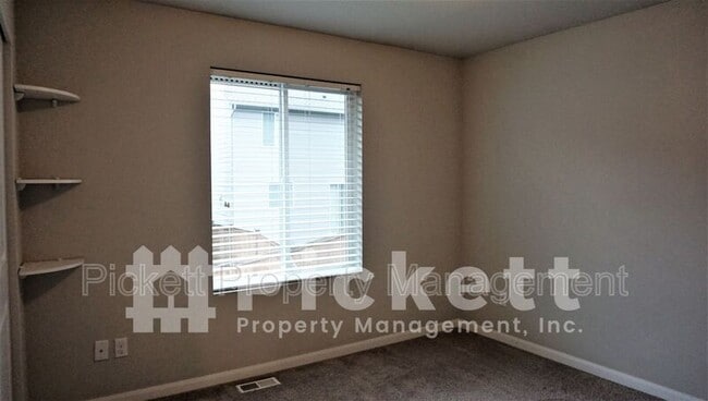 Building Photo - 1861 Claret Loop NW