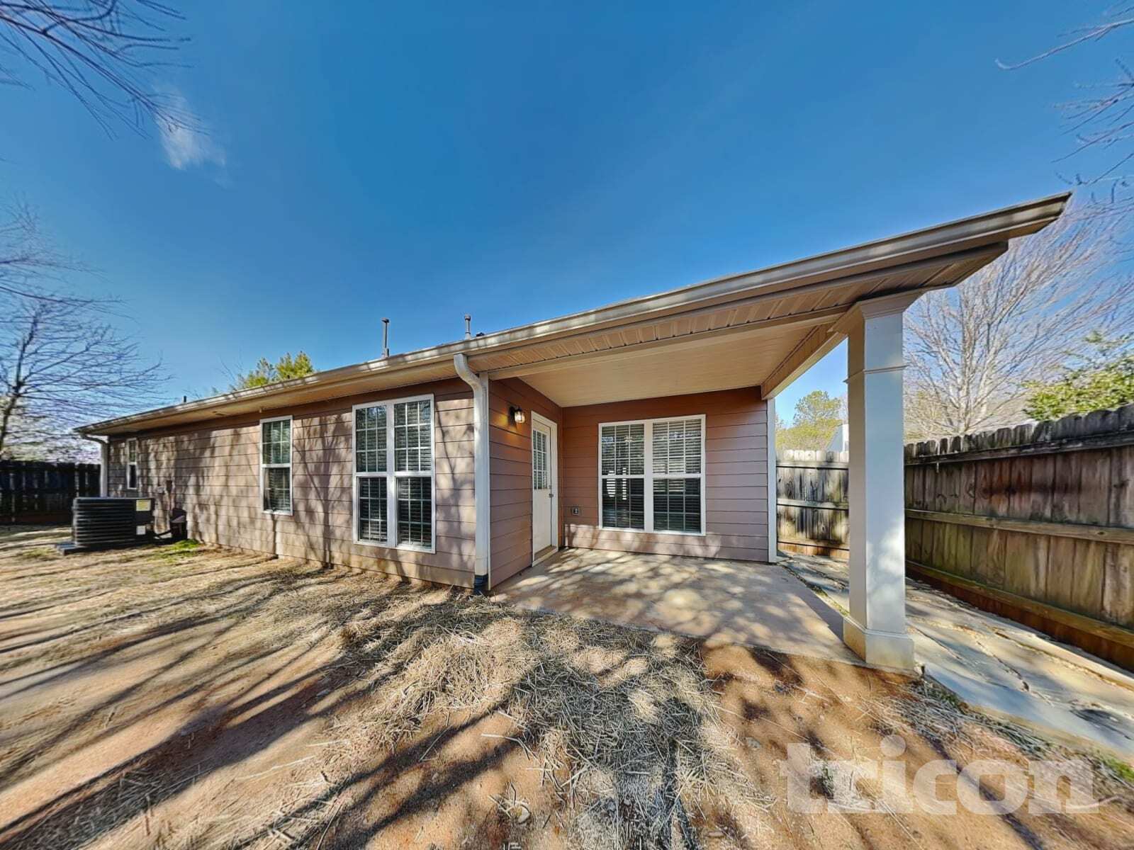 Building Photo - 190 Red Hawk Dr
