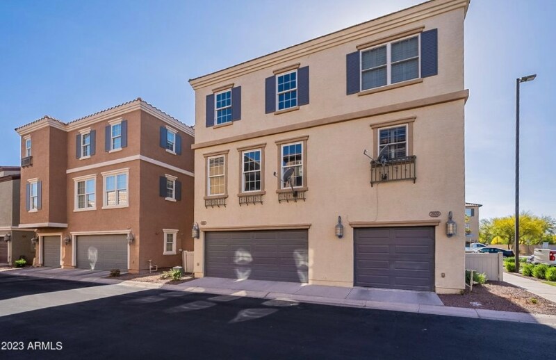 Building Photo - 2622 S Alpine Dr