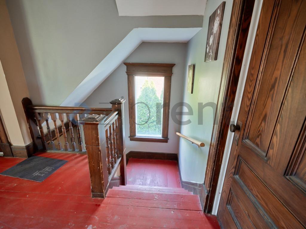 Building Photo - Unit 2