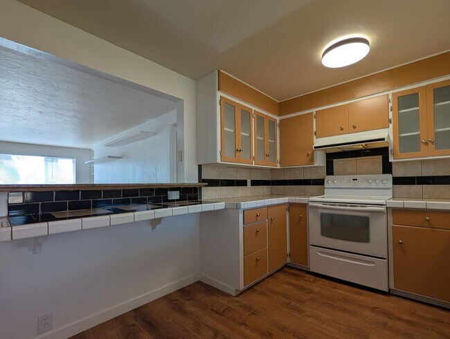 Building Photo - Charming 3 Bedroom, 1 Bath With Large Yard & Great Patio Space!