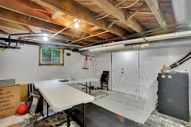 Building Photo - 4 Ivy Pl