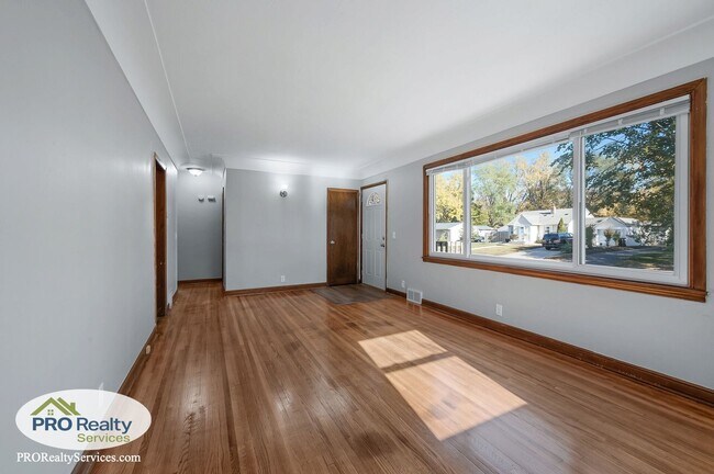 Building Photo - 8336 Blaisdell Ave S