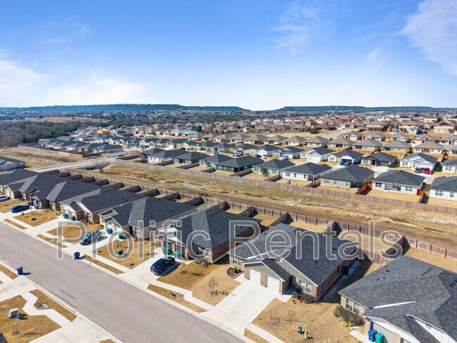 Building Photo - 1254 Lehmann Dr