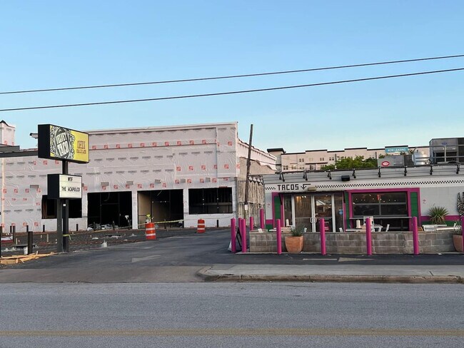 Building Photo - 1111 Shepherd Dr