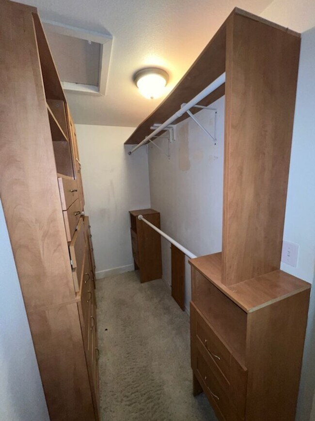 Building Photo - 1302-1304 38th Ave Ct NW