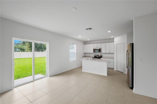 Building Photo - 12046 Brae Wy