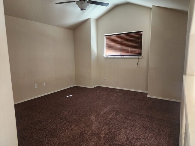 Building Photo - 4009 Monte Sombra Ave