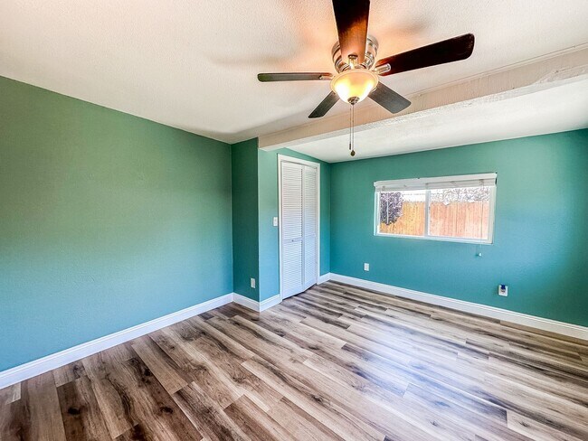 Building Photo - SD: Spacious 4BD/2BA Home in Imperial Beach with Large Yard, Turf Backyard & Attached Garage