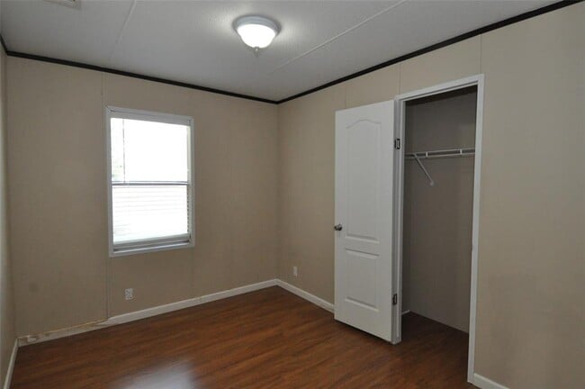 Building Photo - 13021 Dessau Rd