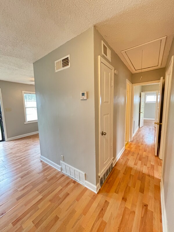 Building Photo - 3932 Dearborn St