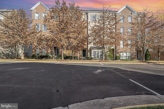 Building Photo - 2228 Merseyside Dr