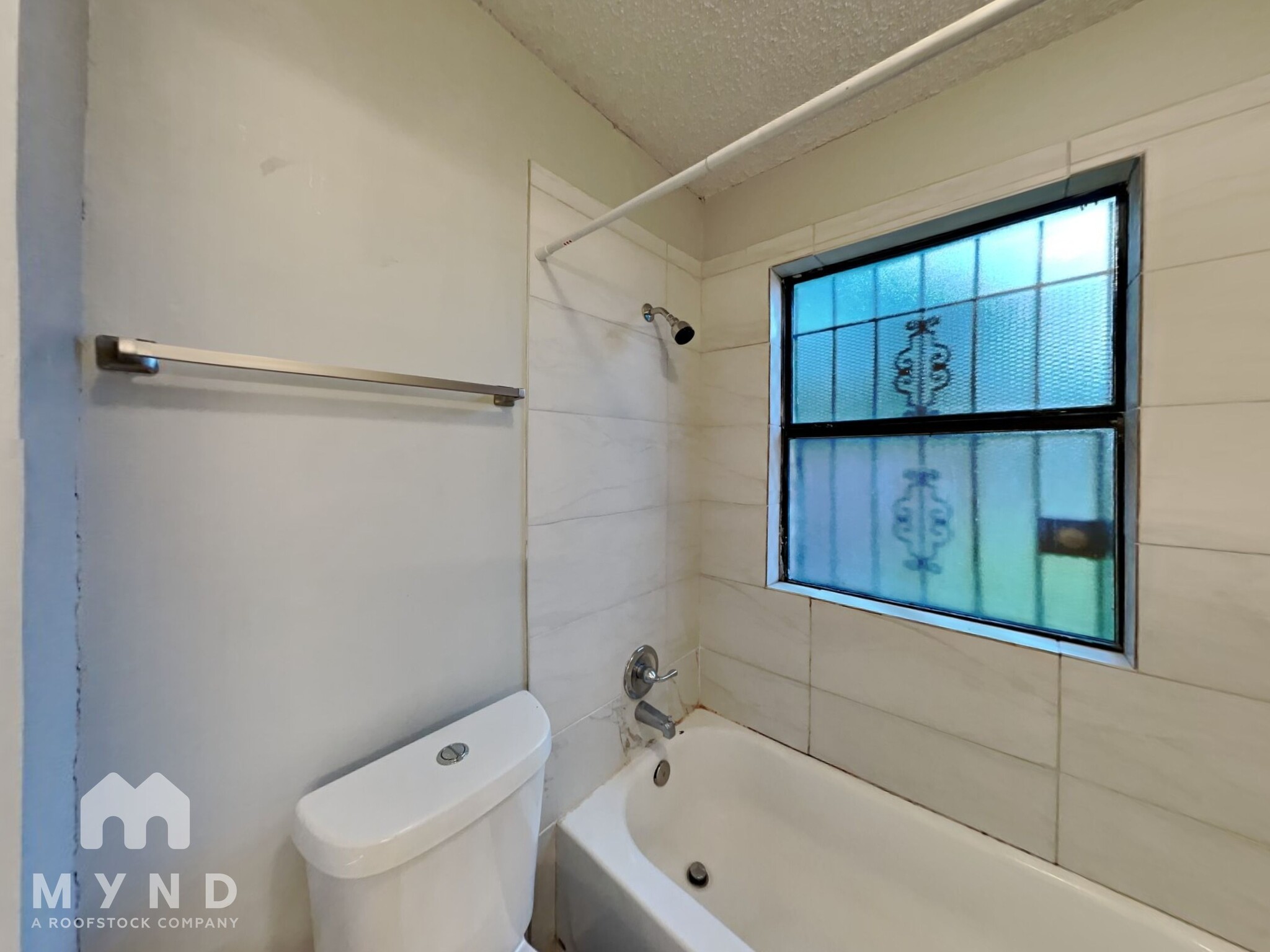 Building Photo - 1134 Hemlock Dr