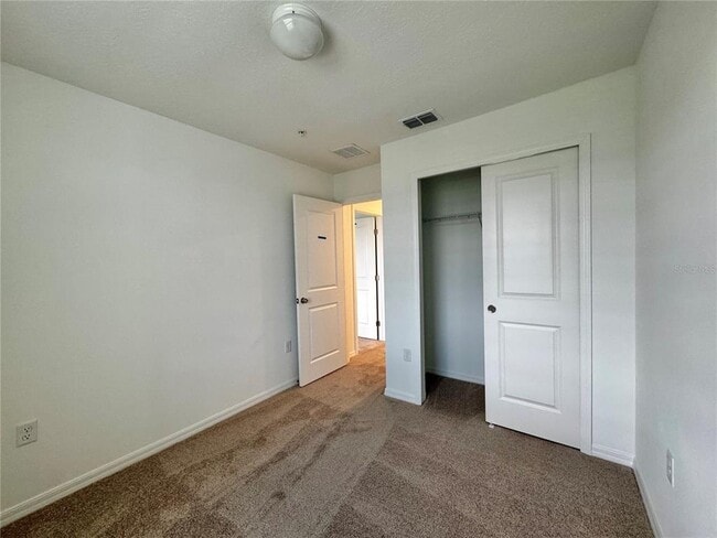 Building Photo - 4569 ORCHARD VIEW Aly