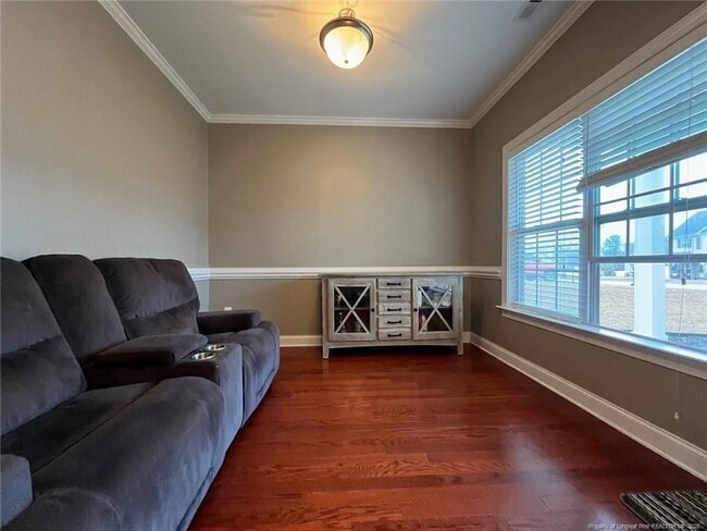 Building Photo - 582 Century Dr