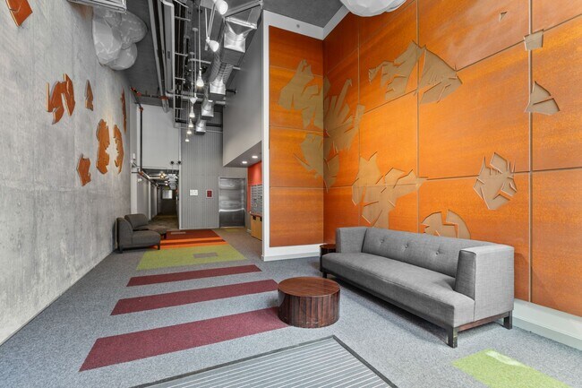 Building Photo - Modern Air Conditioned South Lake Union Loft