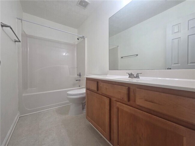 Building Photo - 2236 Dandridge Dr