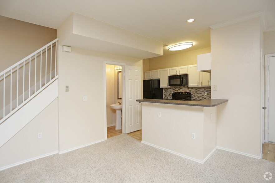 La Costa Villas Dallas, TX Apartment Finder