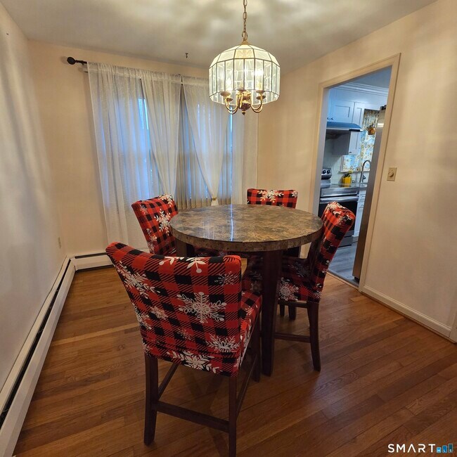 Building Photo - 48 Collier Cir