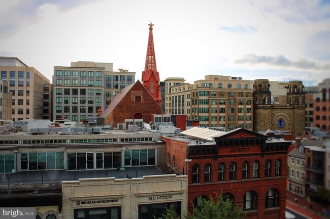 Building Photo - 777 7th St NW