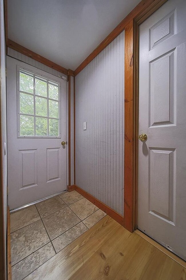 Building Photo - Picture-perfect 3BR/2BA brick bungalow In East Nashville!