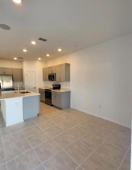 Building Photo - 4580 Calvary Wy