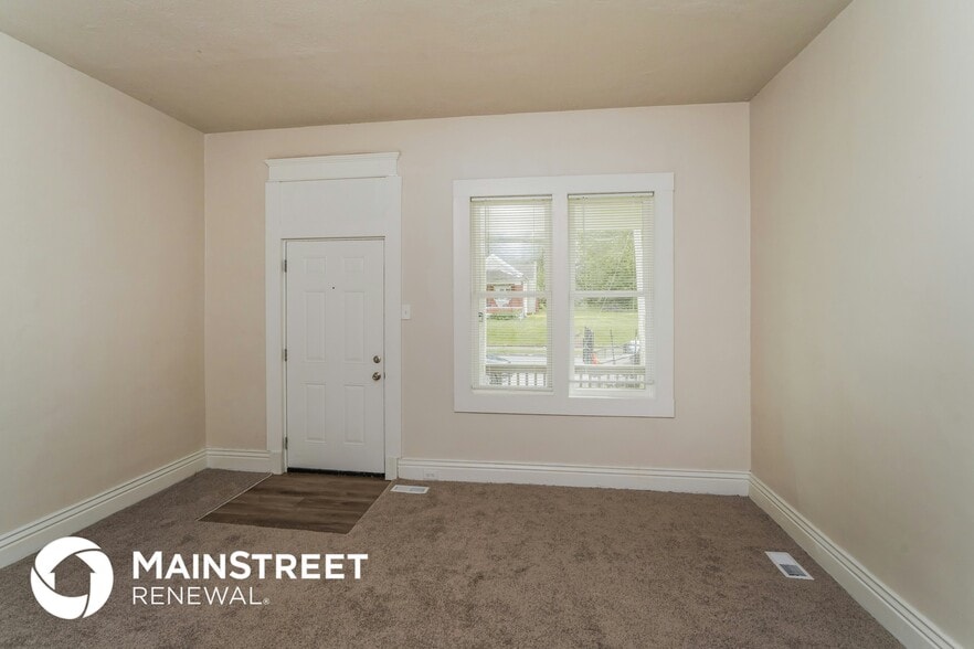 Building Photo - 2715 Garland Ave