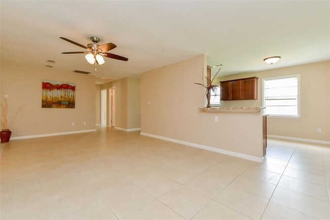 Building Photo - 16326 Cypress Bend Dr