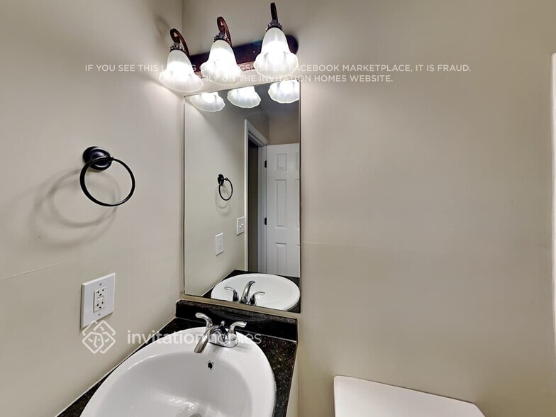 Building Photo - 113 Cedar Creek Dr