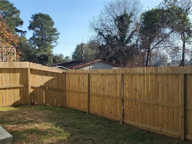 Building Photo - 16817 W Dounreay St