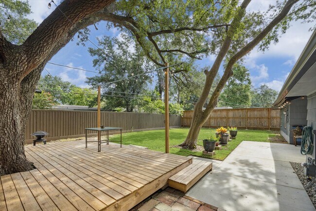 Building Photo - 6136 Birdwood Rd