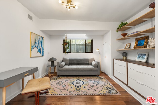 Building Photo - 3744 Buena Park Dr