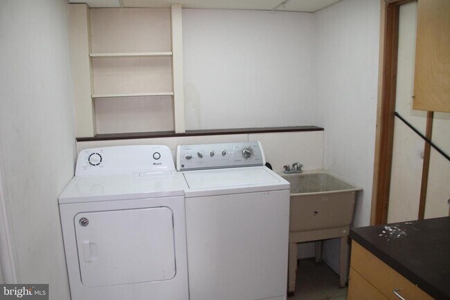 Building Photo - 10308 Watkins Mill Dr