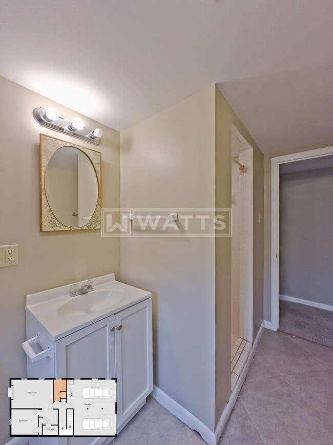 Building Photo - Excellent 4 Bedroom House in Bluff Park Community